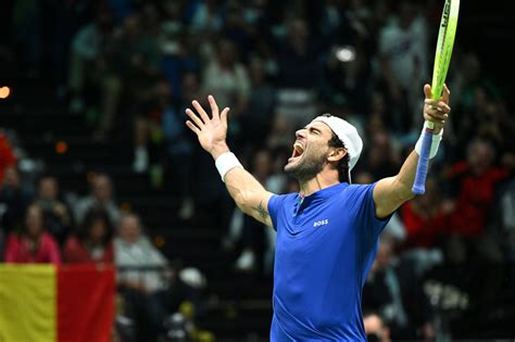 Un Campione Matteo Berrettini Getta Il Cuore Oltre Lostacolo E Batte