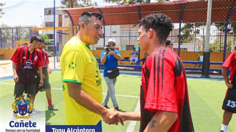 Alcalde Tony Alc Ntara Comparte Encuentro Deportivo Con Centro Juvenil