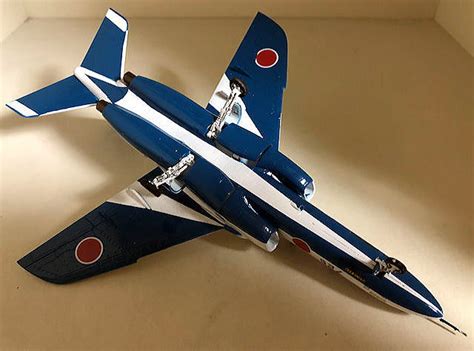 ハセガワ 1／72 川崎 T－4 ”ブルーインパルス”