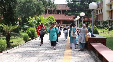 Du Admissions Delhi University To Announce Vacant Seats For Spot