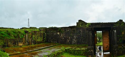 Sharath Hassan A Travelling Photographer: Nagara Fort, Nagara ...