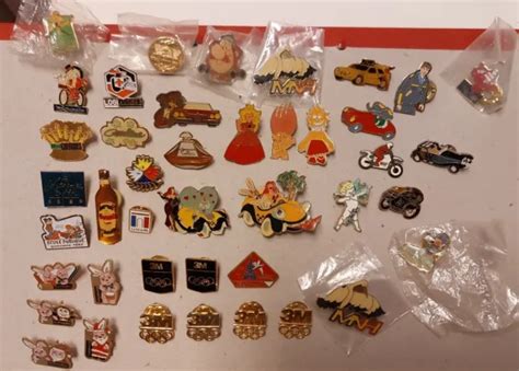 LOT DE PIN S Ancien Voiture Moto Elf Disney Total Duracell Citroën