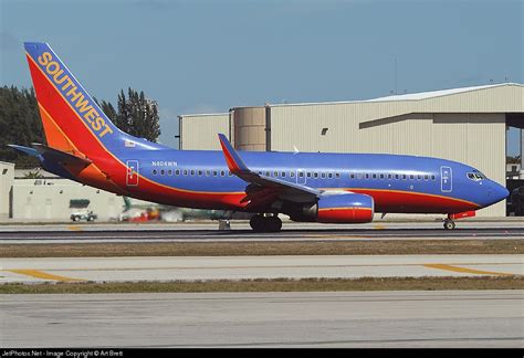 N404WN Boeing 737 7H4 Southwest Airlines Art Brett JetPhotos