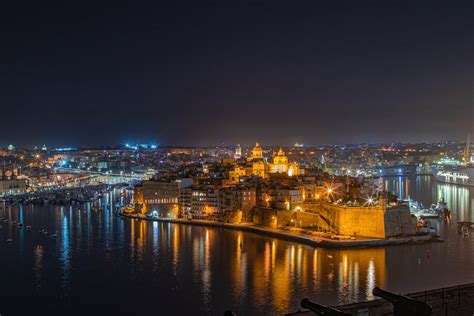 Grand Harbour Illuminated at Night, Malta · Free Stock Photo