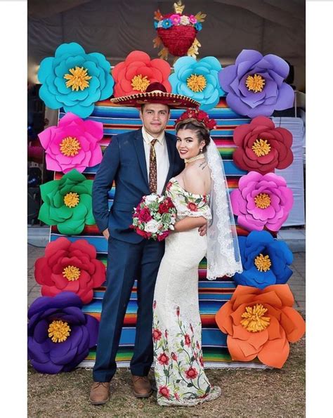 Pin By Arellano Nalleli On Boda Mexicana Mexican Themed Weddings