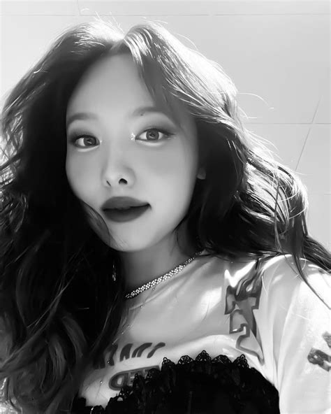 Nayeon Momo Kpop Girls Nose Ring Fashion Storage Moda Fashion