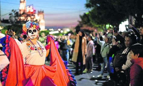 San Juan Del Río Se Llena De Baile Disfraces Y Color Por El Día De