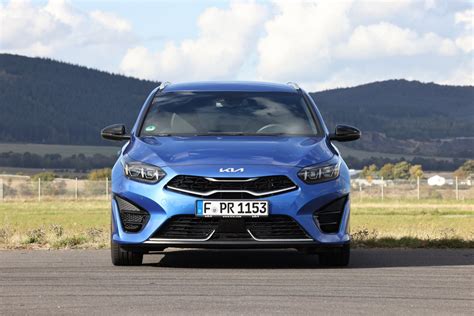 Ford Focus Wagon Vs Kia Ceed Sportstourer Welke Is Goedkoper