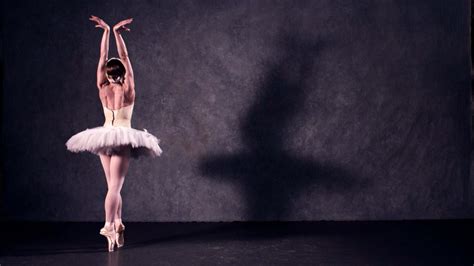 Download Ballerina Dancer Shadow Photography Wallpaper