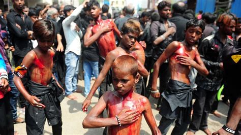 Los Sangrientos Rituales Musulmanes Que Recuerdan Al Nieto De Mahoma En El Día De Ashura Infobae