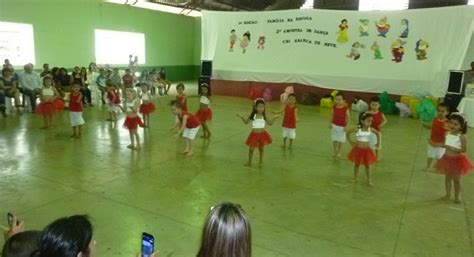 Dia da família na escola e mostra de dança são atrações em Passos Maia