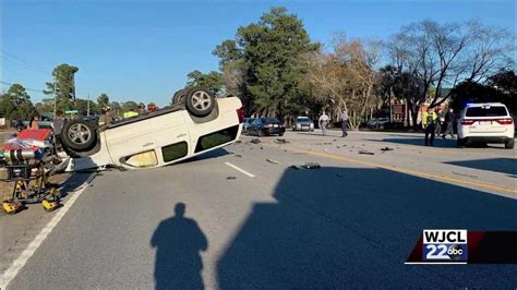 Multiple Injuries Entrapment Reported After Head On Crash In Beaufort