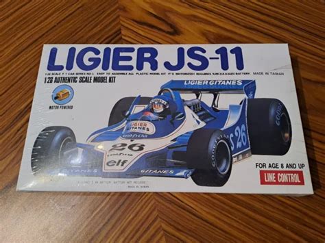 Maquette Ligier Js Avec Moteur Echelle Bluetank Eur