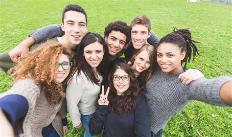 Cosa Pensano I Giovani Del Loro Futuro La Civilt Cattolica