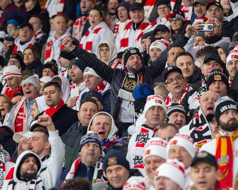 Kibice Na Derbach Odzi Oglada E Mecz Ks Z Widzewem Znajd Sie Na