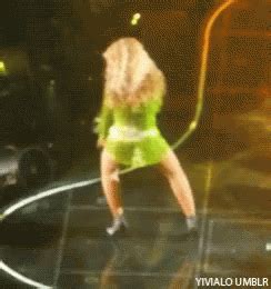 Beyonce Twerking GIF - Beyonce Twerking - Discover & Share GIFs