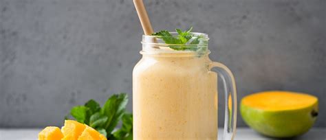 Sports Bites Green Tea Smoothie With Mango And Pineapple Upmc Healthbeat