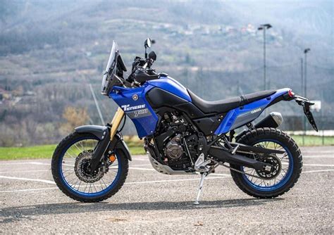 Maxi Enduro Comparativa Honda Transalp Suzuki V Strom