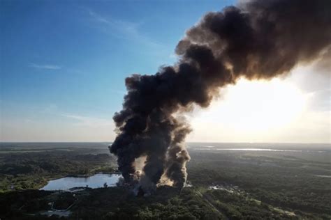 Tres Lesionados Y Desaparecidos Deja Incendio En Instalaciones De