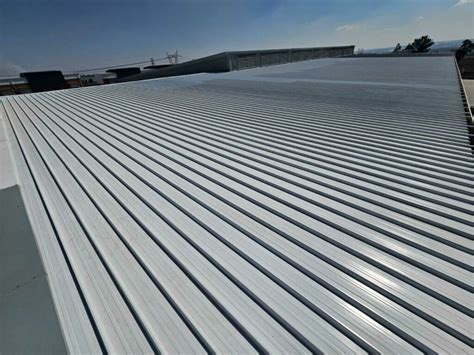 Choosing The Right Roof Screws For Metal Roofing In South Africa A