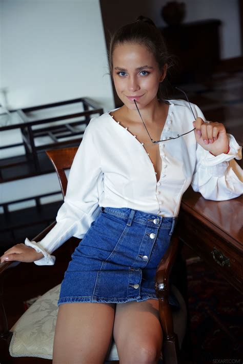 Cassia Spreading Sexart Spreading Cassia High Porn Pic