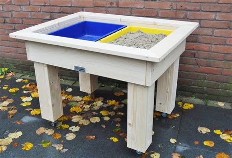 Langer Speelplezier Met Een Zand En Watertafel Lankreijer Steigerhout