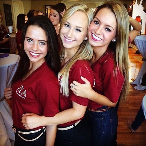 Cute College Girls 30 Pics