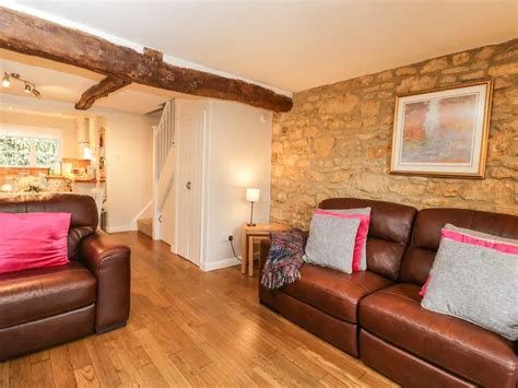 Barton Cottage Bourton On The Water Dog Friendly Retreats