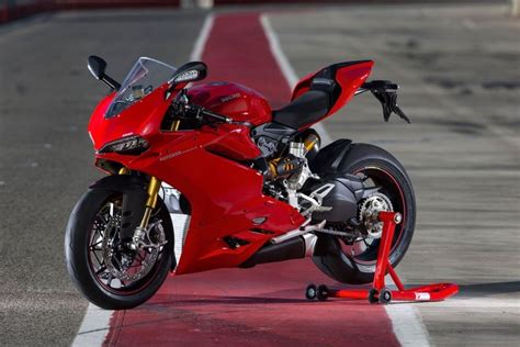 Ducati Panigale Acceleration And Top Speed Motostatz