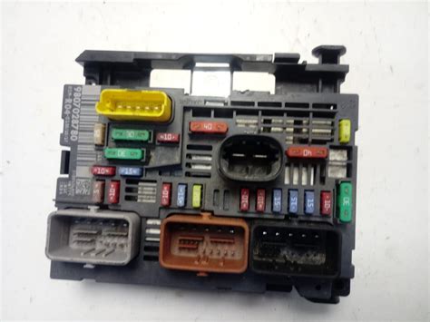 Fuse Box Citro N Berlingo Box Body Mpv B Hdi Bluehdi