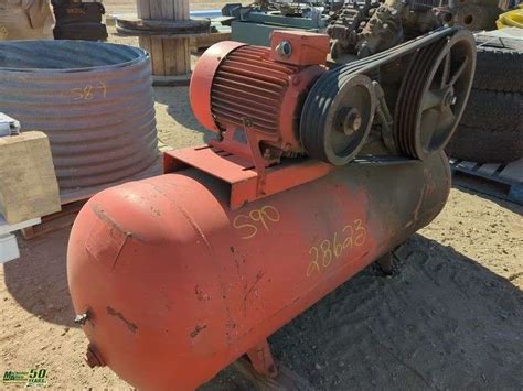 Devil Biss Air Compressor Qty 1 Michener Allen Auctioneering Ltd