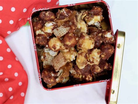 Moose Munch Recipe | Cooking With Libby