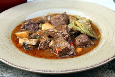 Guiso de ternera con alcachofa Más que carne