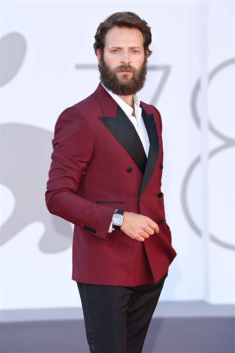 Alessandro Borghi Il Dandy Hipster Di Venezia Gq Italia