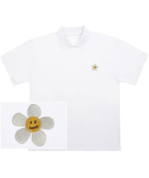 MUSINSA GRAVER UNISEX WHITE FLOWER SMILE EMBROIDERED COLLAR SHORT