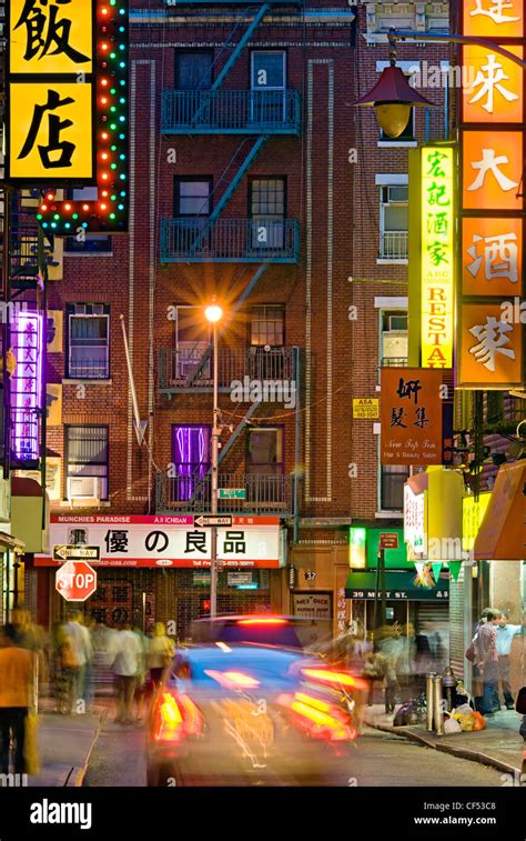 Chinatown New York Neon Signs Restaurants Stock Photo - Alamy