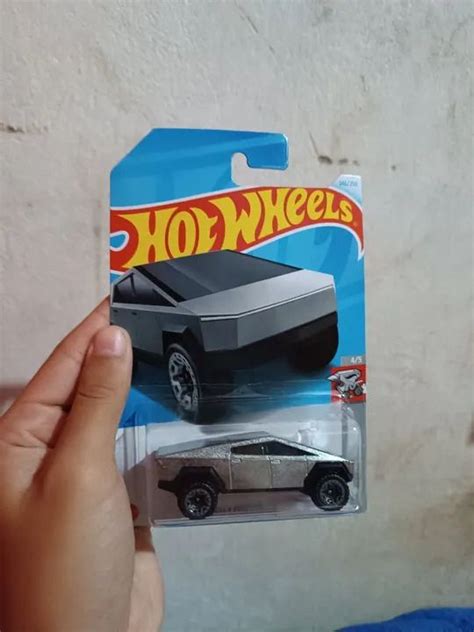 Carrinho Hot Wheels Cybertruck Tesla Hobbies E Cole Es Mangabeira Jo O Pessoa Olx