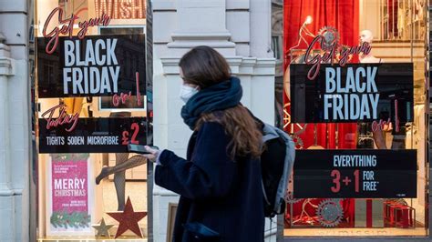 Les Fausses Bonnes Affaires Du Black Friday Les Echos