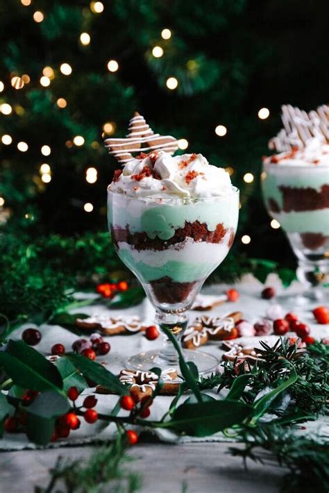 Best 5 Ingredient Easy Christmas Trifle Recipe | Foodtalk