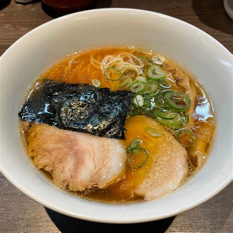 醤油らぁ麺支那そばや本店 の口コミ一覧 おいしい一皿が集まるグルメコミュニティサービス「sarah」