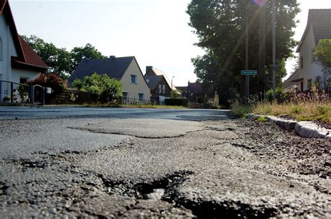 hoyte24 Nachrichtenportal für Hoyerswerda Wenn bloß neuer Asphalt