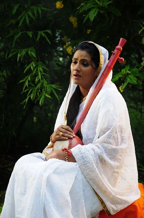 Sexy Actress Gallery Vani Viswanath Aunty Hot Pictures