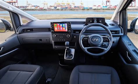hyundai staria review onlineautocomau
