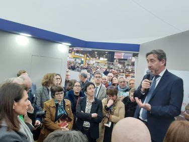 Le préfet Fabrice Rigoulet Roze au salon de l agriculture DRAAF Pays