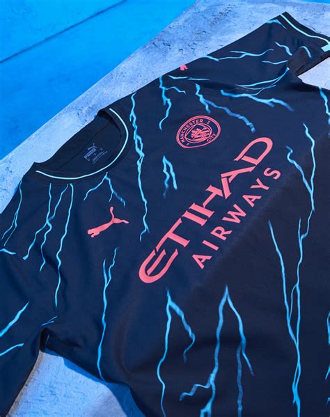 Puma D Voile Le Maillot Third Lectrique De Manchester City Pour La