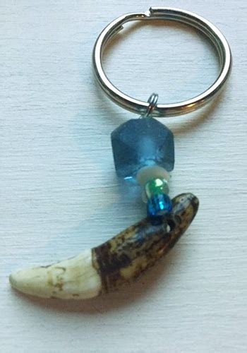 Real Wolf Tooth Key Ring 809 Alaskan Reflections