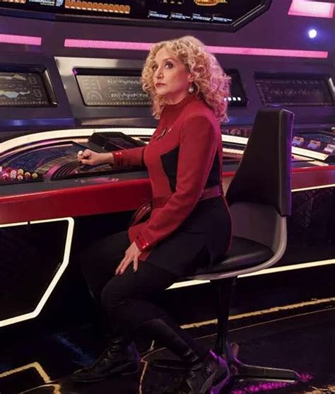 Star Trek Strange New Worlds Pelia Carol Kane Red Jacket