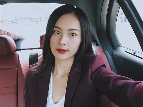 Hot girl Hạ Vi đang gây sốt thực sự là ai