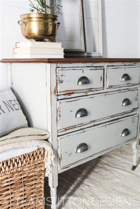 Rustic Chippy Dresser Painted In Fusion Mineral Paint S Bedford