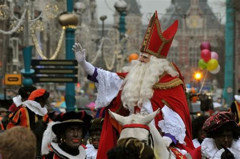 10 Tradiciones Navideñas Extrañas del Mundo Dossier Interactivo